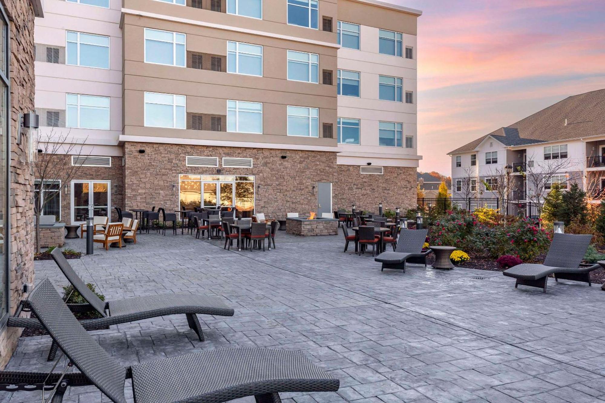Cambria Hotel Manchester South Windsor 외부 사진