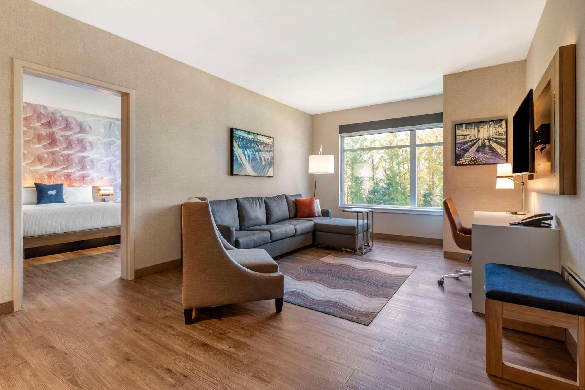 Cambria Hotel Manchester South Windsor 외부 사진