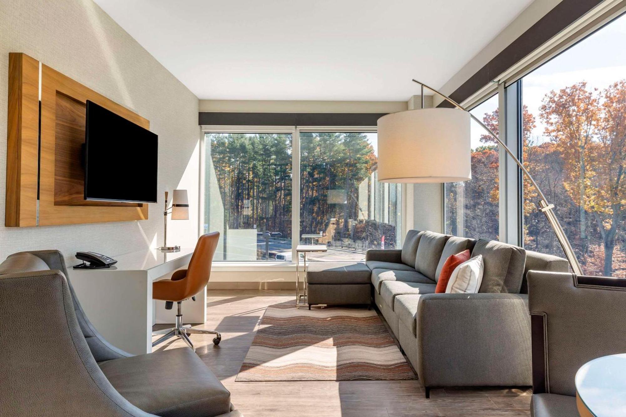 Cambria Hotel Manchester South Windsor 외부 사진