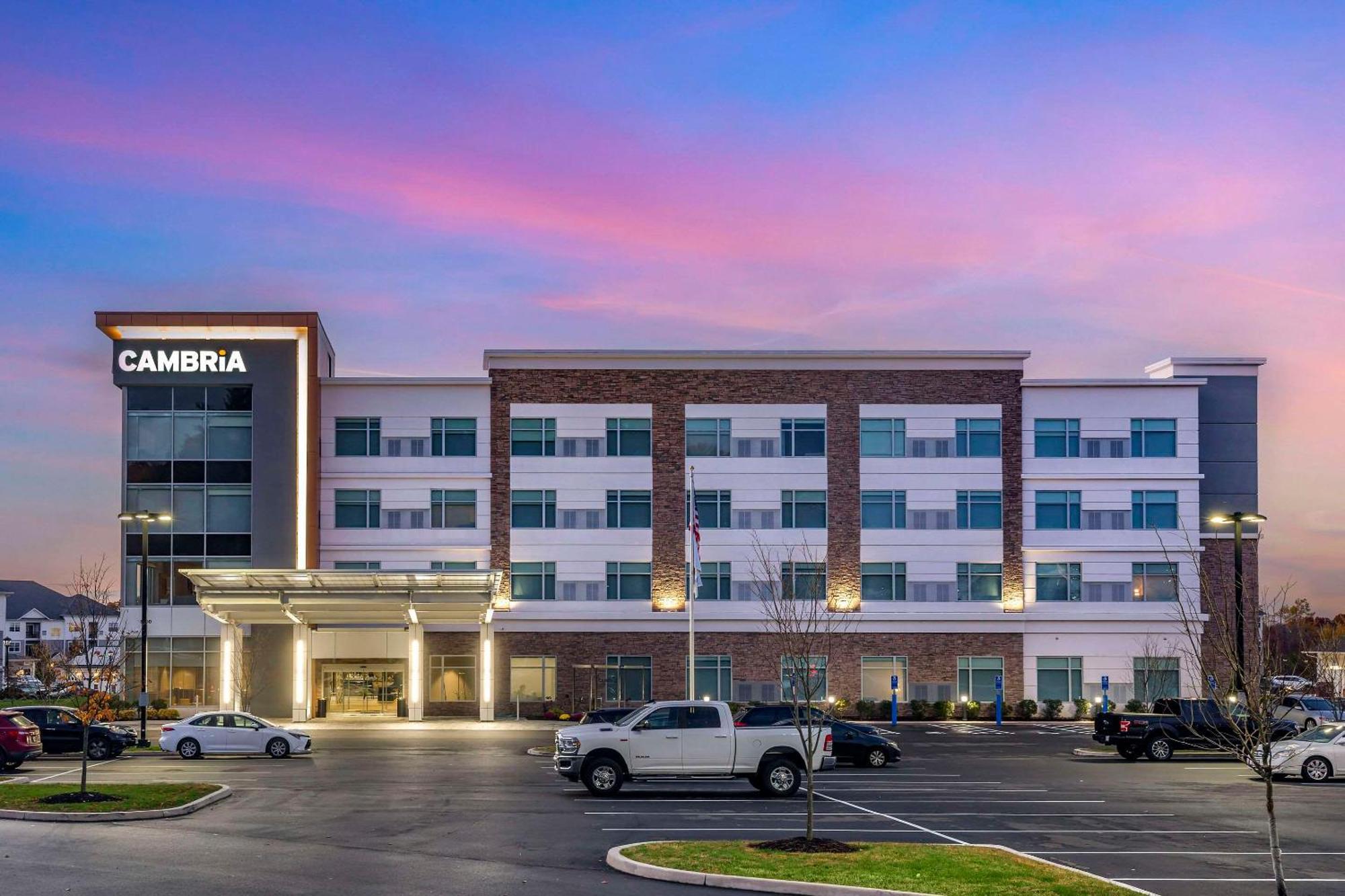 Cambria Hotel Manchester South Windsor 외부 사진